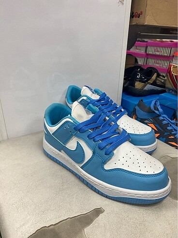 Nike spor ayakkabısı
