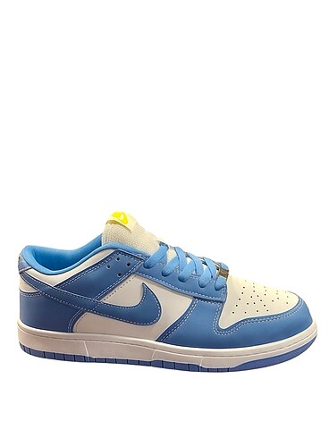 Nike 40-41-42-43-44 numaraları vardır