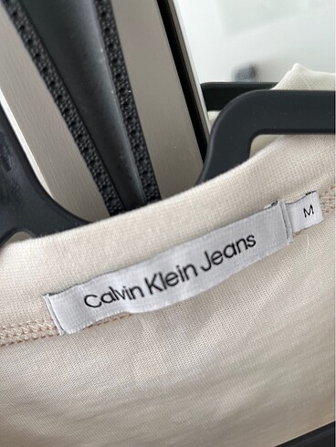 m Beden ten rengi Renk Orijinal premium Calvin Klein tshirt