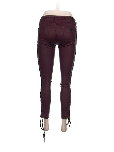 26 Beden Guess Jean / Kot %70 İndirimli.