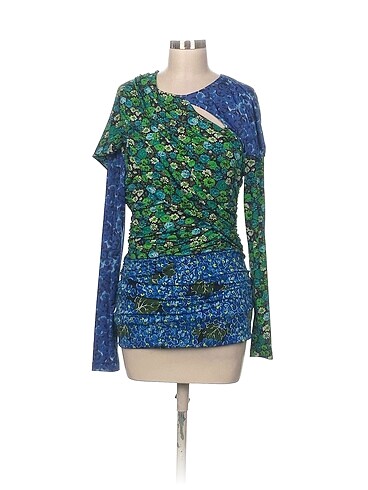 Zara Kısa Elbise %70 İndirimli.