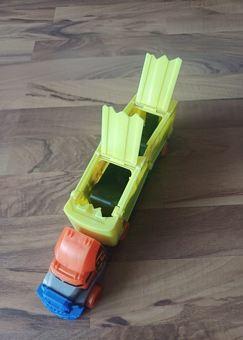 Hot Wheels Çarpışan Oyuncak Tır - Görsel 8