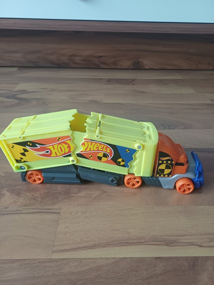 Hot Wheels Çarpışan Oyuncak Tır - Görsel 5