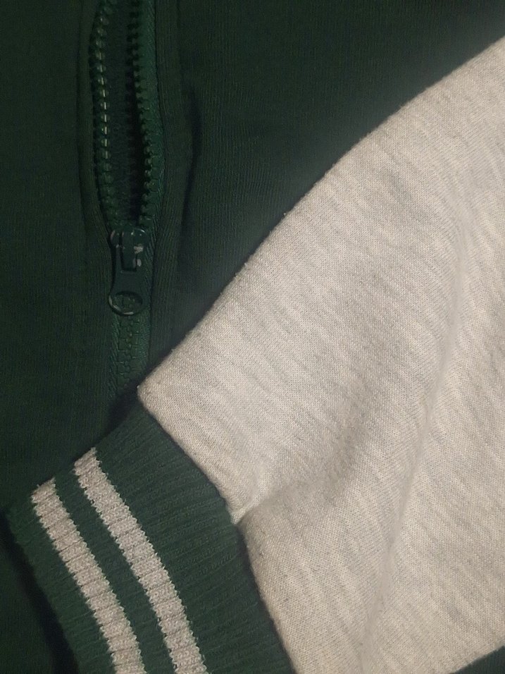 gri kircilli ve yesil kolej ceketi - Görsel 3