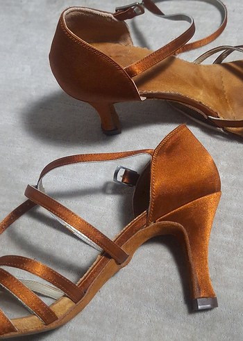 Latin dans ayakkabisi - Görsel 2