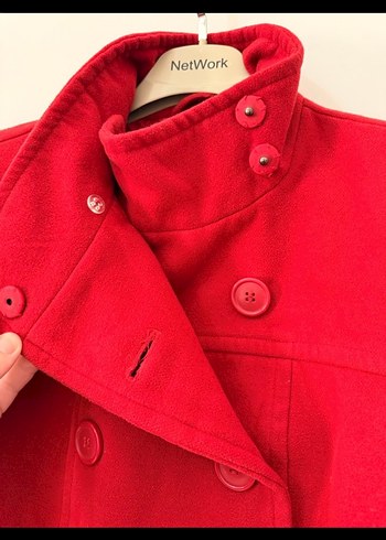 Çift Düğmeli Kırmızı Kaban - Görsel 3