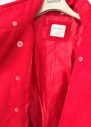 Çift Düğmeli Kırmızı Kaban - Görsel 5