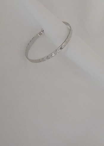Minimalist Beyaz Kadın Bileklik