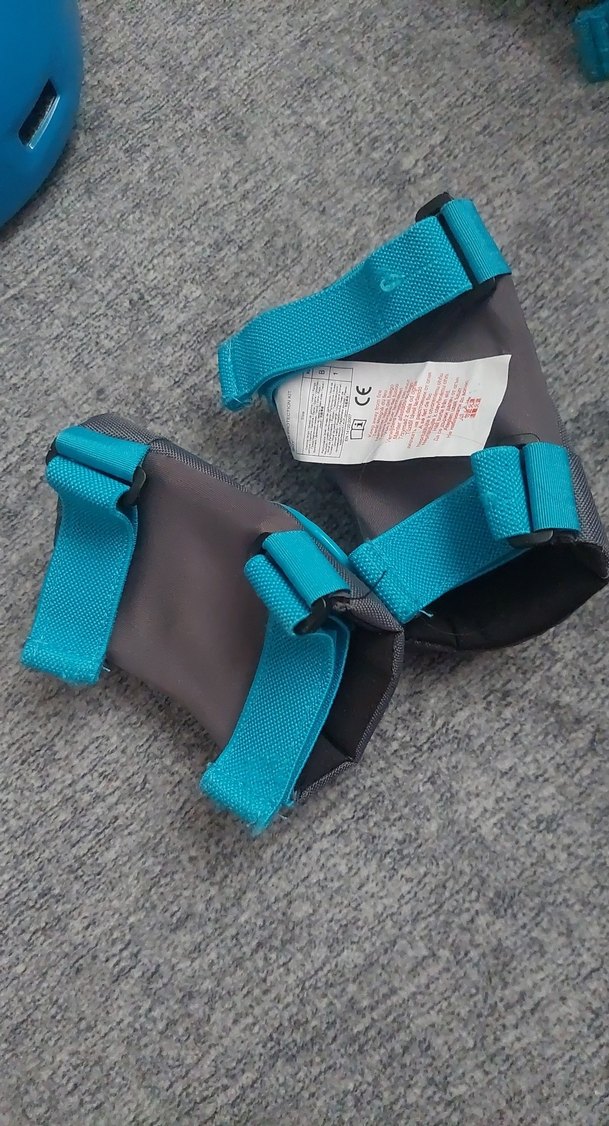 Çocuk Koruyucu Seti bisiklet/scooter/paten - Kask,dizlik,kolluk - Görsel 4