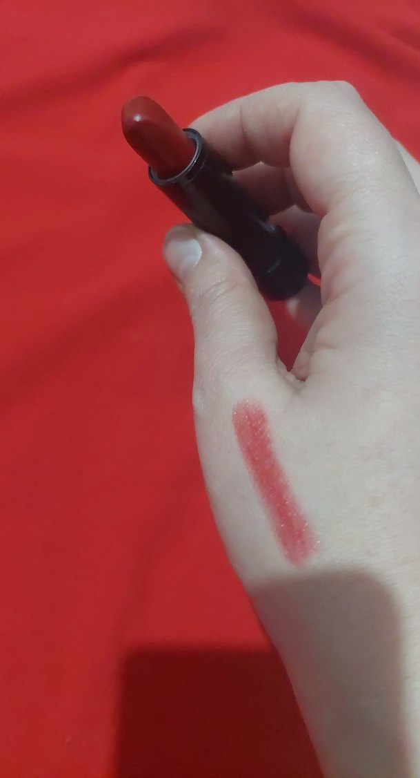 Oriflame - Canlı Kırmızı Ruj - Görsel 3