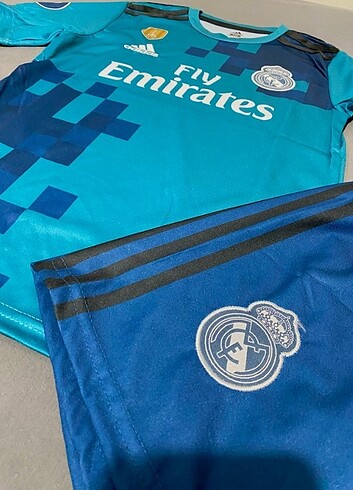 7 Yaş Beden Real Madrid çocuk forma takımı