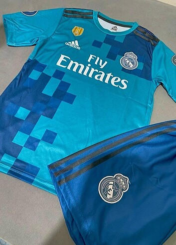 7 Yaş Beden mavi Renk Real Madrid çocuk forma takımı