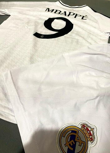 9 Yaş Beden beyaz Renk Real Madrid çocuk forma takımı