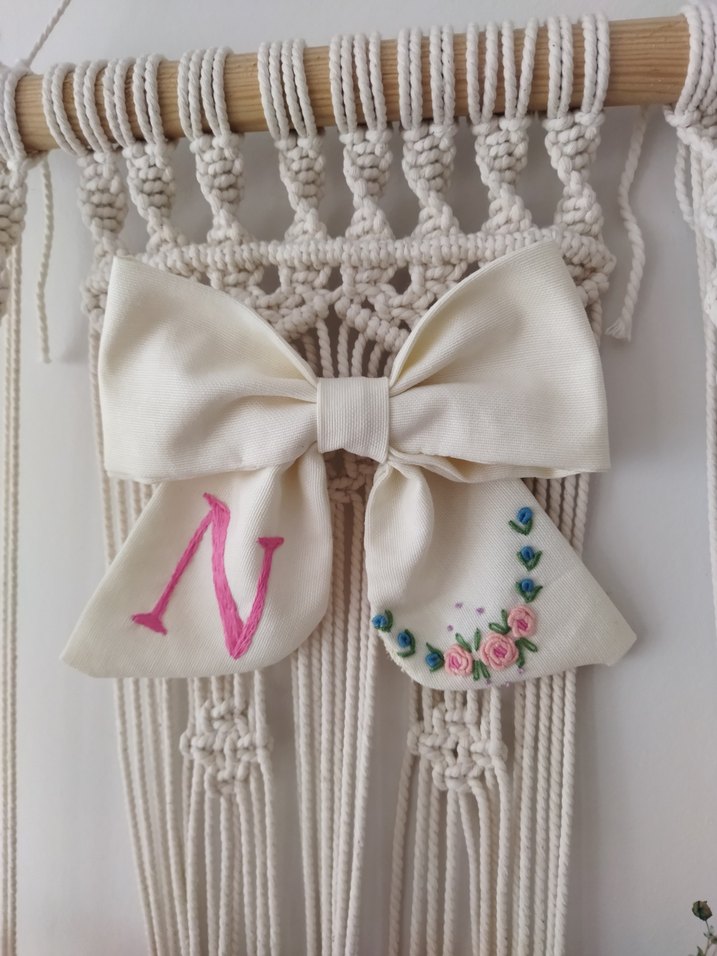 Nakışlı Beyaz Fiyonk Saç Tokası - Görsel 2