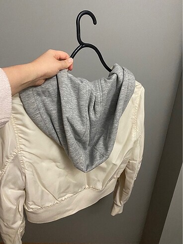 l Beden beyaz Renk Bershka beyaz bomber