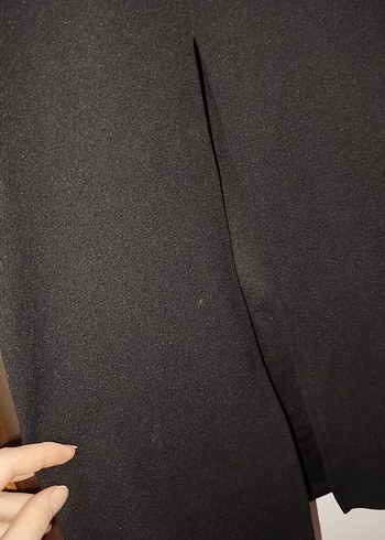 Siyah V Yaka Drapeli Uzun Elbise - Görsel 4