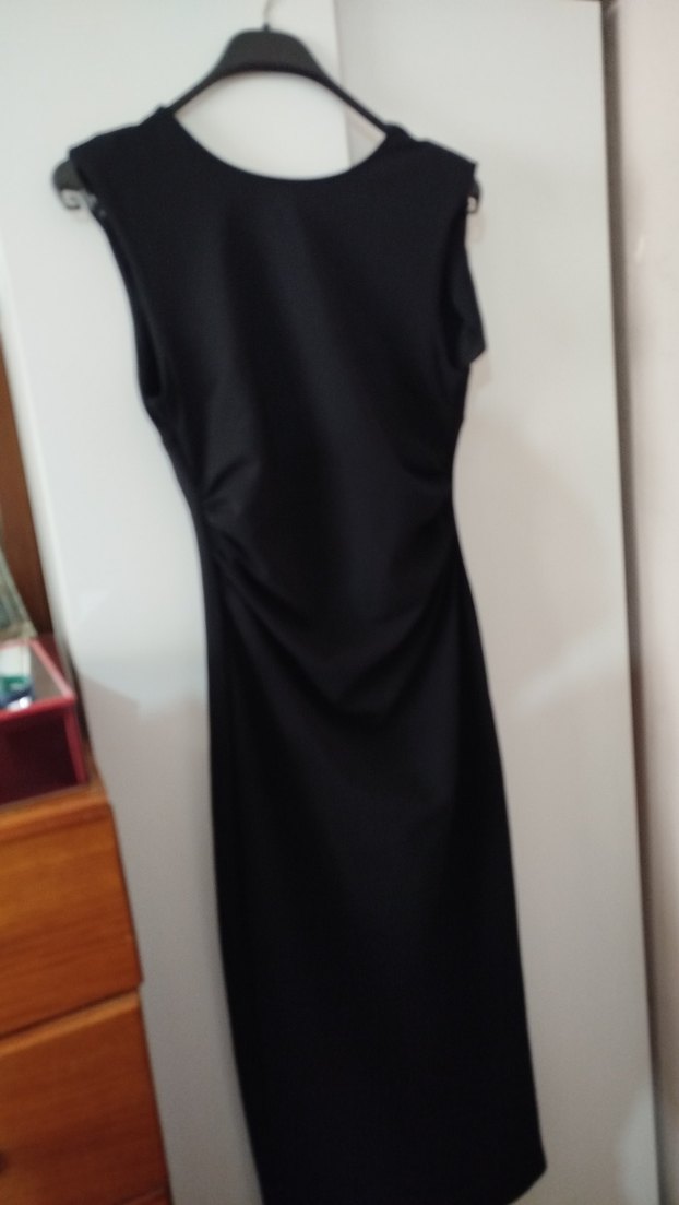 Siyah V Yaka Drapeli Uzun Elbise - Görsel 2