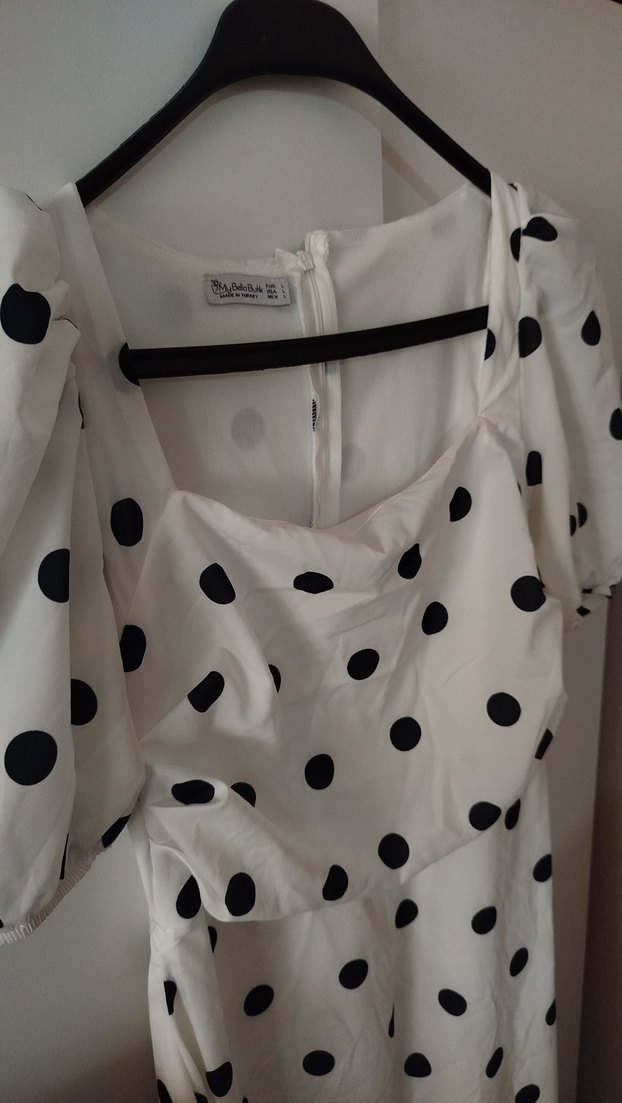 Uzun Puantiyeli Beyaz Elbise - Görsel 3