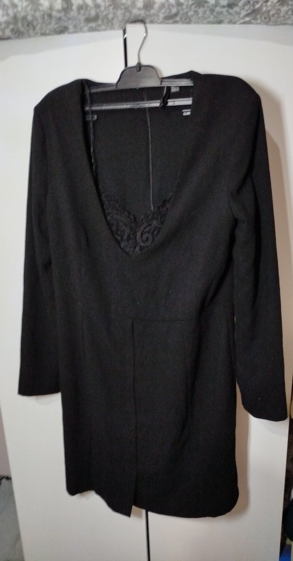 Uzun Kollu Siyah V Yakalı Gotik Elbise - Görsel 2