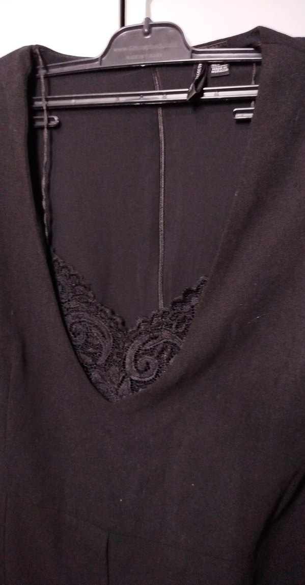 Uzun Kollu Siyah V Yakalı Gotik Elbise - Görsel 3