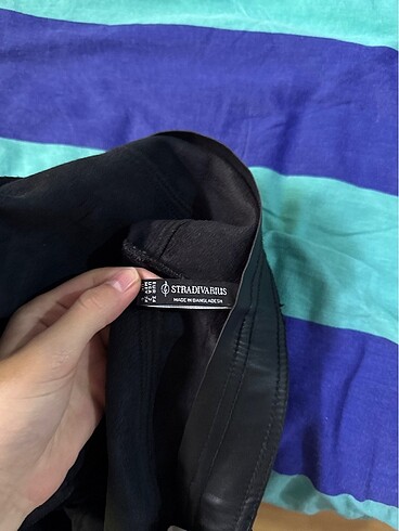 34 Beden siyah Renk Stradivarius deri pantolon