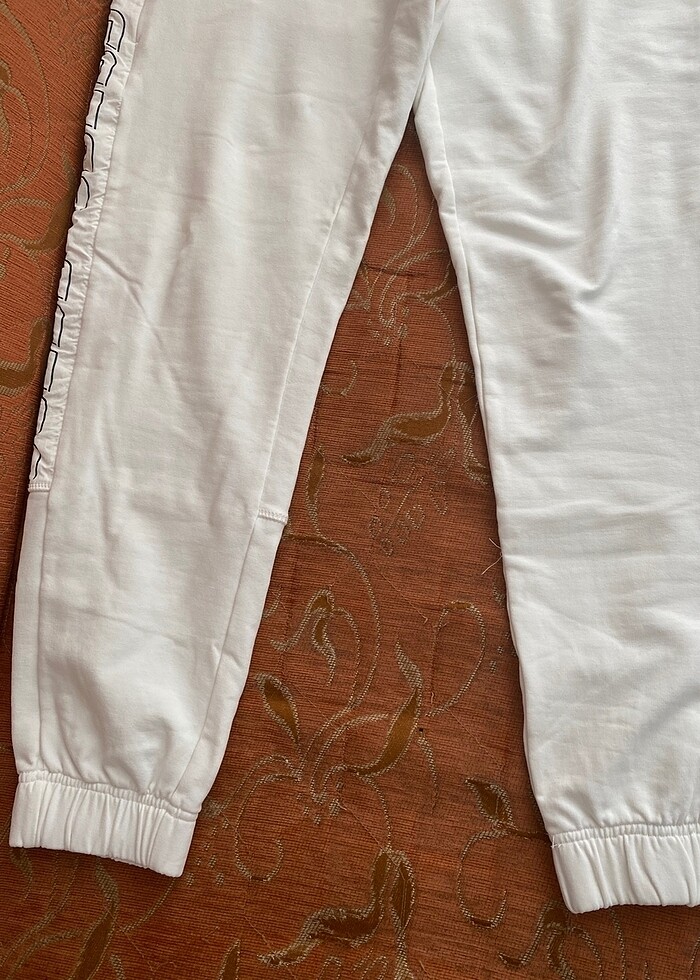 Guess eşofman altı - Görsel 3