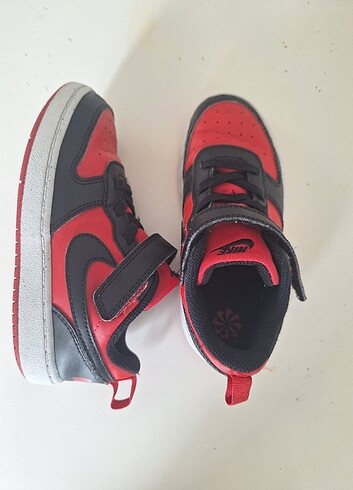 27 Beden bordo Renk Nike orijinal