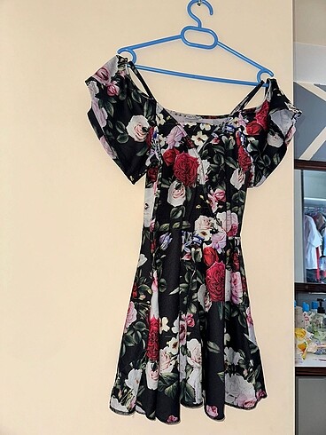 Çiçek desenli mini elbise