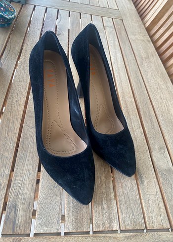Siyah Süet Stiletto Topuklu Kadın Ayakkabı - Görsel 4