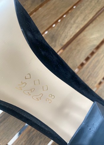 Siyah Süet Stiletto Topuklu Kadın Ayakkabı - Görsel 3