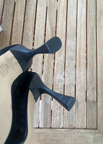 Siyah Süet Stiletto Topuklu Kadın Ayakkabı - Görsel 5