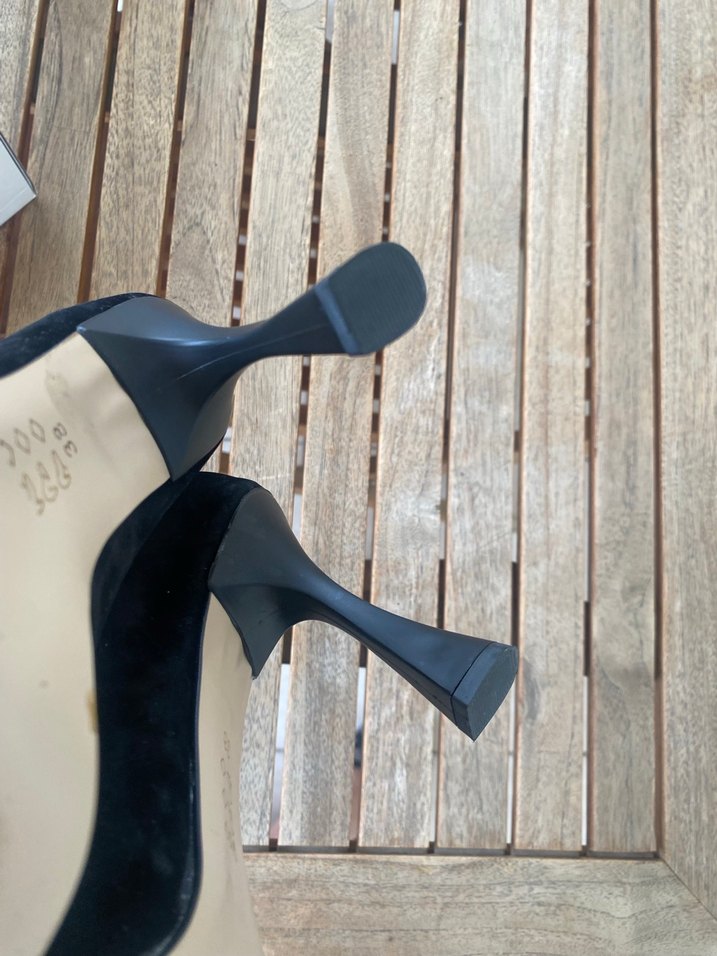 Siyah Süet Stiletto Topuklu Kadın Ayakkabı - Görsel 5