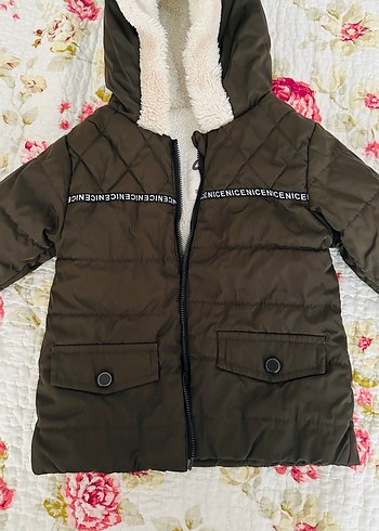 Kapüşonlu Erkek Çocuk Mont - Görsel 3