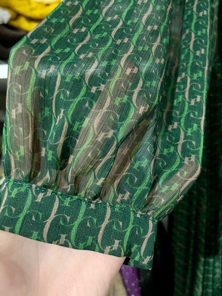 Yeşil Yılan Desenli Uzun Pliseli Elbise - Görsel 2