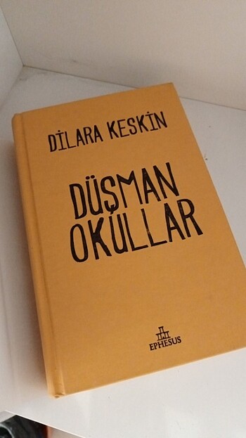 Beden Renk Ephesus Yayınları Dilara Keskin (Düşman Okullar) CİLTLİ