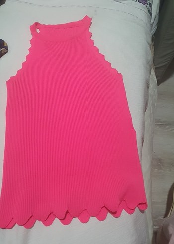 triko likrali kol ve etek ucu zizzag kesim çok şık canli pembe