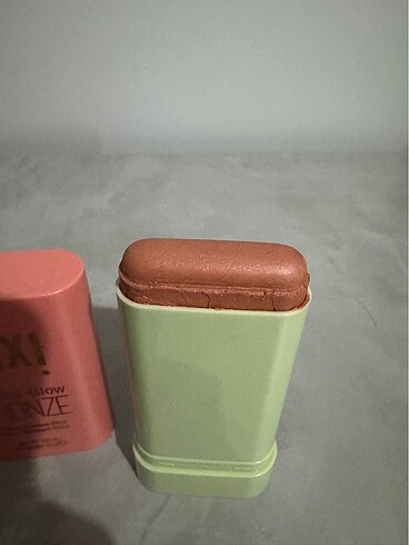  Beden Renk Pixi stick bronzer