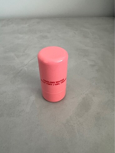 Milk Makeup Milk makeup cooling water jelly tint