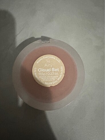 MAC Kosas markası cloud set pudra