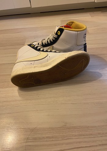 Nike Nike Beyaz Gri Bağcıklı Kadın Spor Ayakkabı