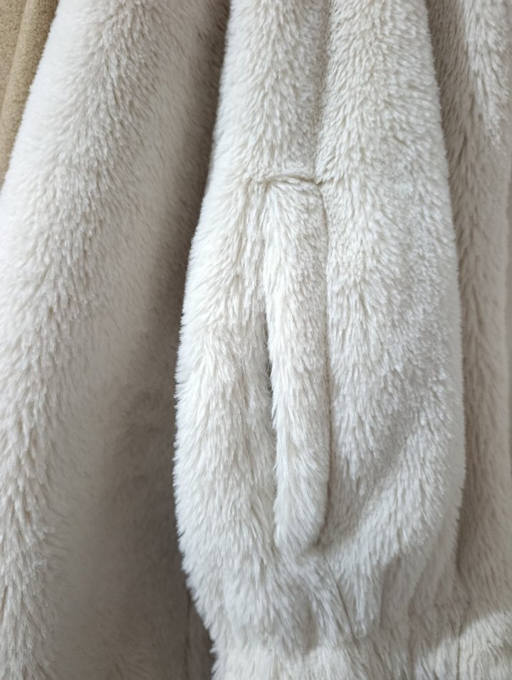 Kapüşonlu Peluş Kadın Ceket - Görsel 4