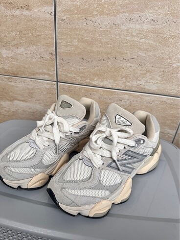New balance sneaker
