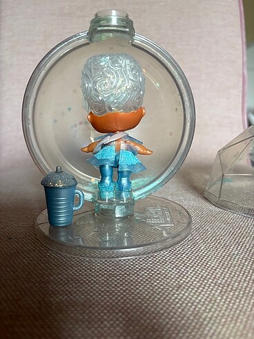 Beden LOL glitter globe
