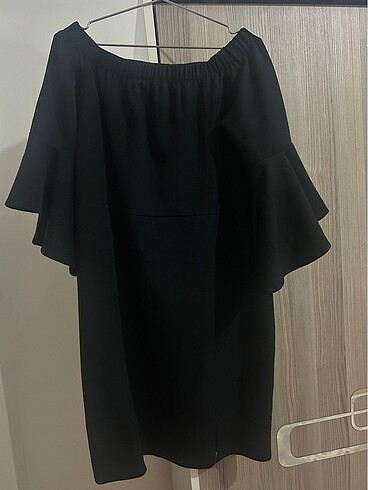 Kayık yaka siyah mini elbise - Görsel 3