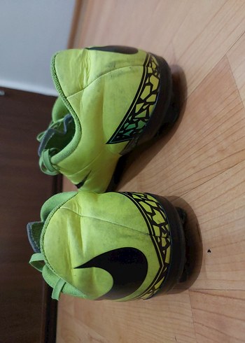 38 Beden Nike Krampon