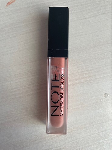 Note mat lipgloss
