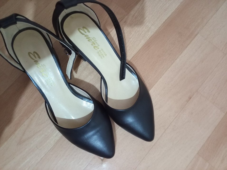 Siyah Tokalı Kadın Topuklu Ayakkabı - Görsel 2