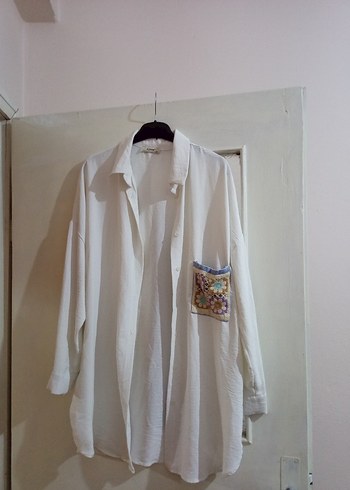 Nakışlı Cepli Uzun Kollu Beyaz Keten Gömlek - Görsel 2