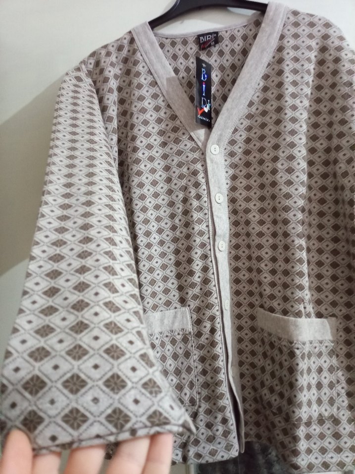 Düğmeli Bej Kadın Ceket - Görsel 3