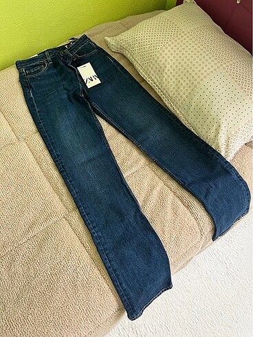 32 Beden mavi Renk Zara pantolon